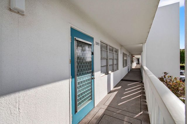 2073 Cambridge D, Deerfield Beach, FL 33442