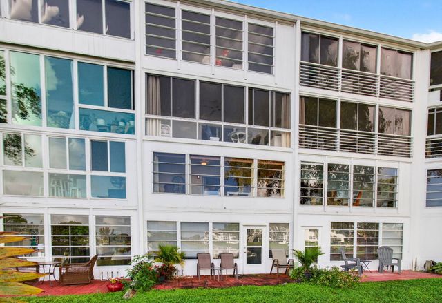 2073 Cambridge D, Deerfield Beach, FL 33442