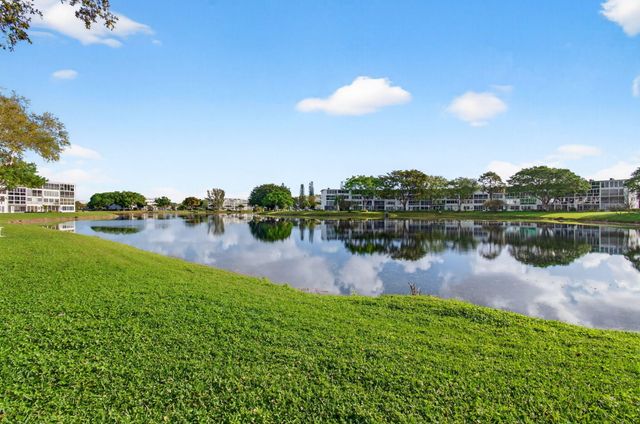 2073 Cambridge D, Deerfield Beach, FL 33442