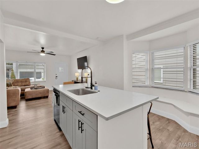 5516 Botanical Avenue, St Louis, MO 63110