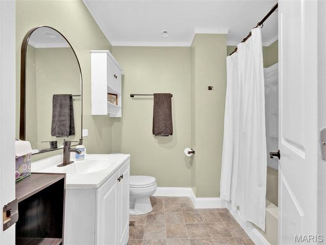 5516 Botanical Avenue, St Louis, MO 63110