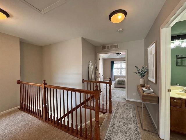 2266 Pembridge Drive, Lake In The Hills, IL 60156