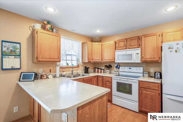 5605 N 26th Place, Lincoln, NE 68521