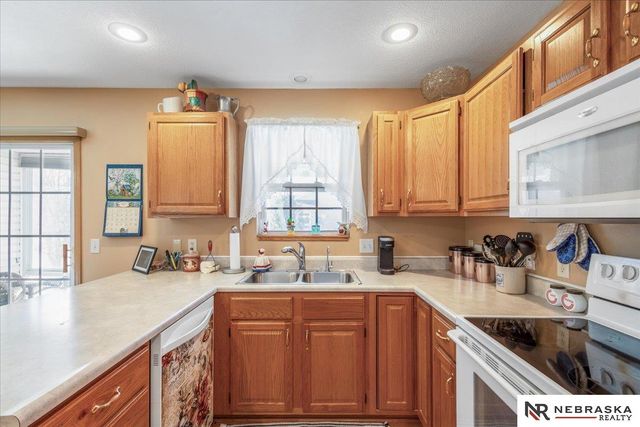 5605 N 26th Place, Lincoln, NE 68521