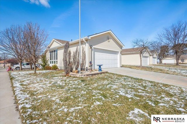 5605 N 26th Place, Lincoln, NE 68521