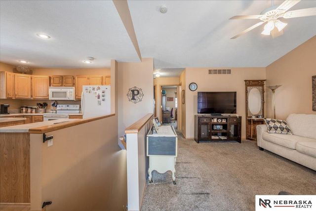 5605 N 26th Place, Lincoln, NE 68521