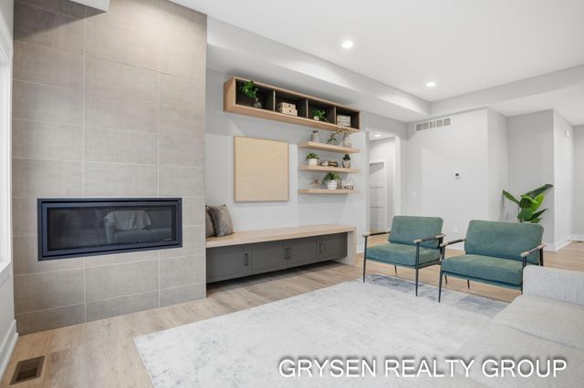 12643 Ridgedale Drive, Allendale, MI 49401