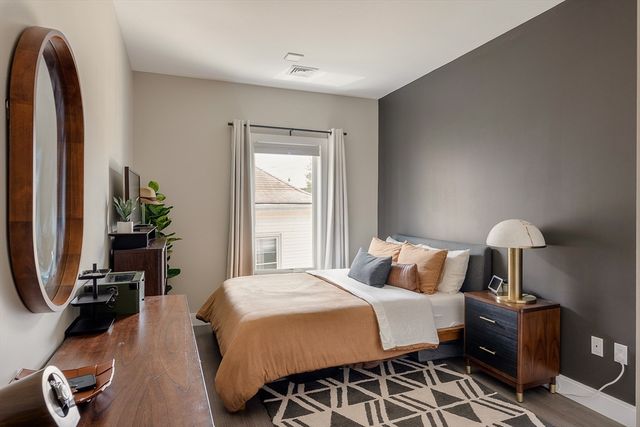 11 Walley St 306, Boston, MA 02128