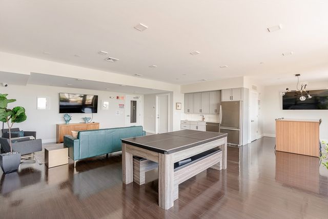11 Walley St 306, Boston, MA 02128