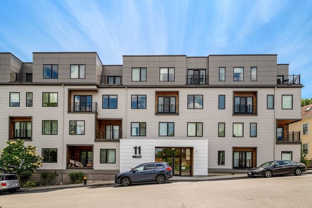 11 Walley St 306, Boston, MA 02128