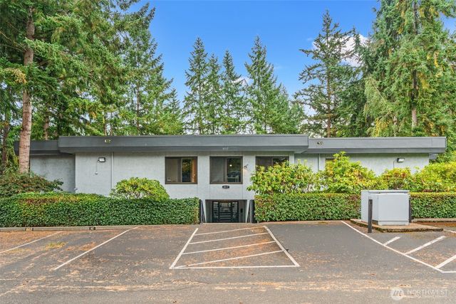 8517 242nd Street SW #402B, Edmonds, WA 98026
