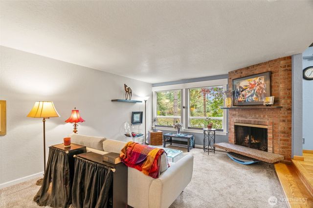 8517 242nd Street SW #402B, Edmonds, WA 98026