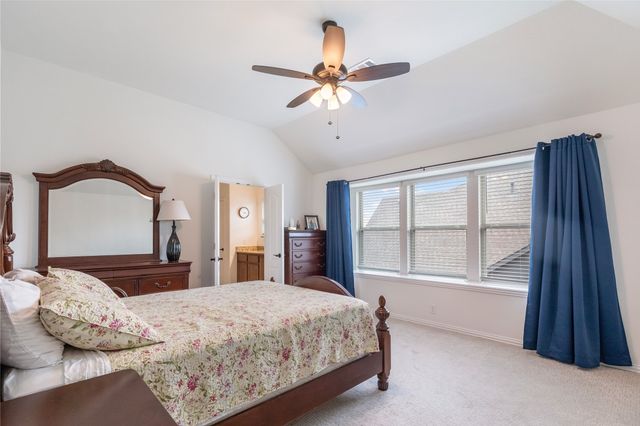 1013 Timber Ridge Drive, Justin, TX 76247