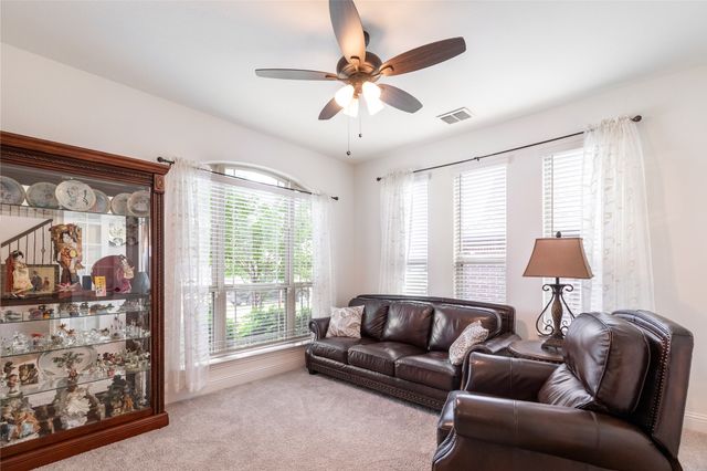 1013 Timber Ridge Drive, Justin, TX 76247