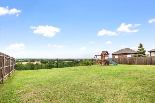 1013 Timber Ridge Drive, Justin, TX 76247