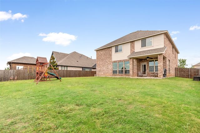 1013 Timber Ridge Drive, Justin, TX 76247
