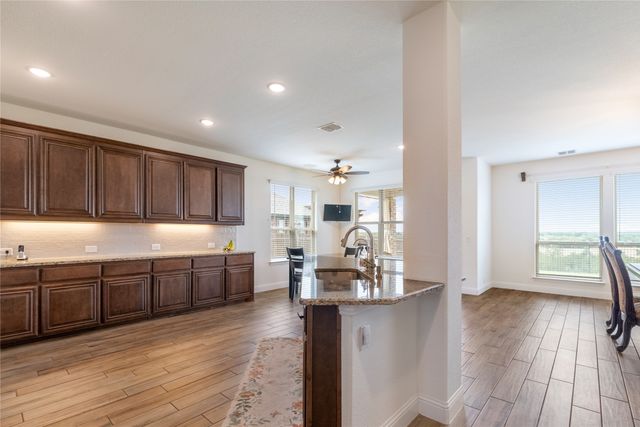 1013 Timber Ridge Drive, Justin, TX 76247