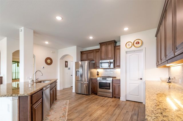 1013 Timber Ridge Drive, Justin, TX 76247