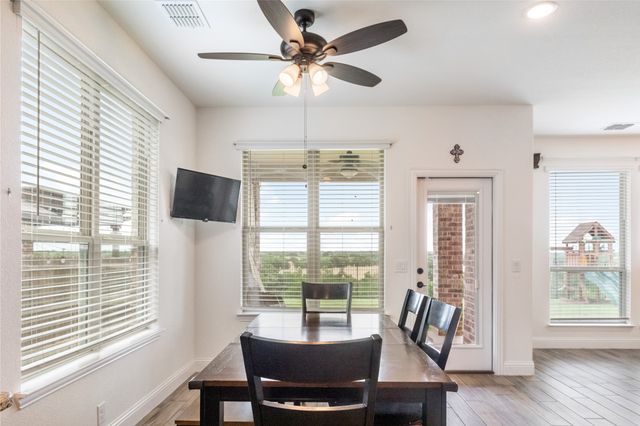 1013 Timber Ridge Drive, Justin, TX 76247
