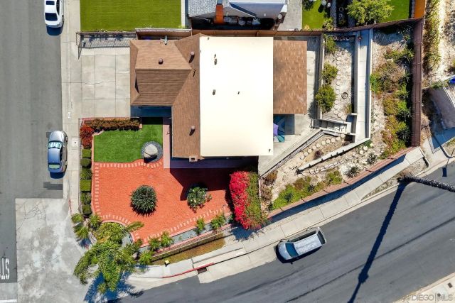 3191 Manos Dr, San Diego, CA 92139