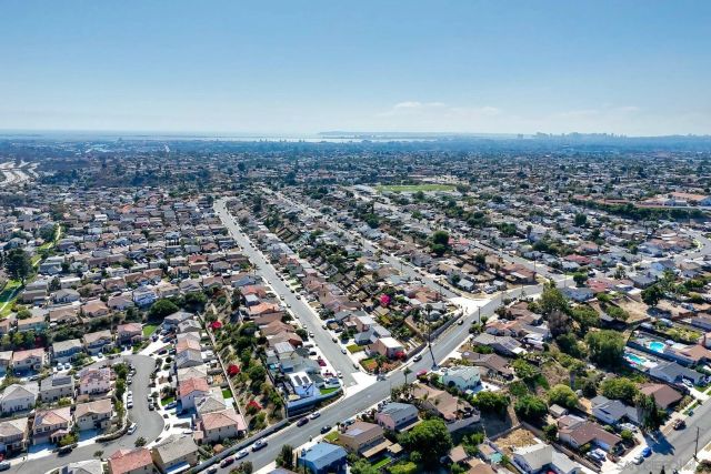 3191 Manos Dr, San Diego, CA 92139