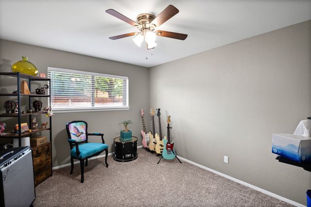 1023 Auburn Drive, Arlington, TX 76012