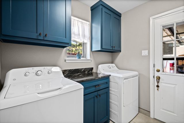 1023 Auburn Drive, Arlington, TX 76012