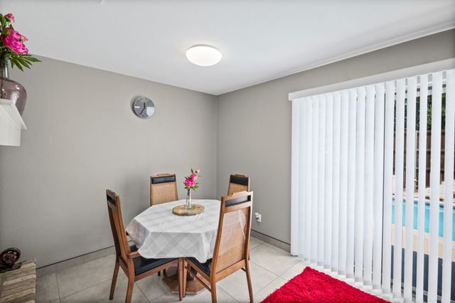 1023 Auburn Drive, Arlington, TX 76012