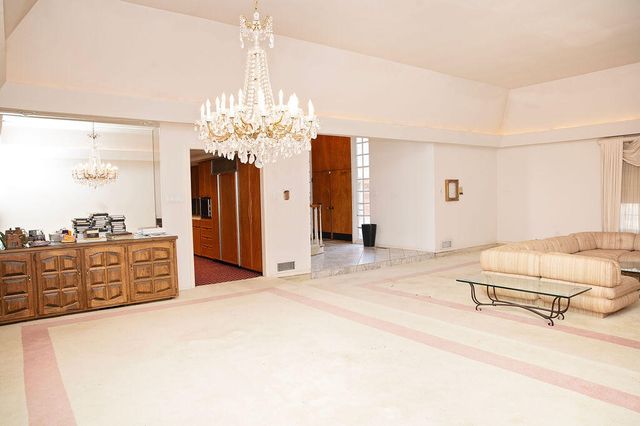 1407 Mustang Drive, Denver City, TX 79323