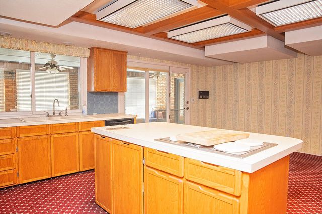 1407 Mustang Drive, Denver City, TX 79323