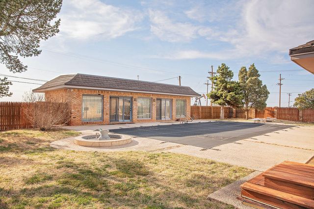 1407 Mustang Drive, Denver City, TX 79323