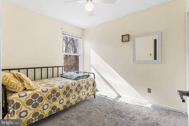 5 ASHLAND AVE, Sicklerville, NJ 08081