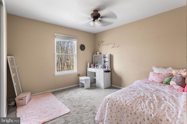 5 ASHLAND AVE, Sicklerville, NJ 08081