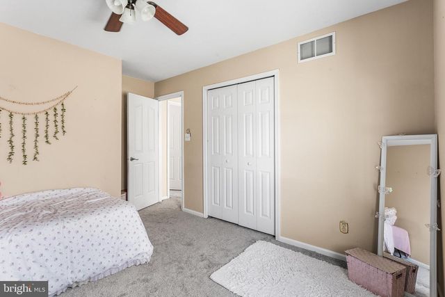 5 ASHLAND AVE, Sicklerville, NJ 08081