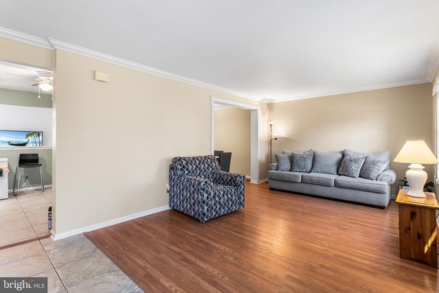 5 ASHLAND AVE, Sicklerville, NJ 08081