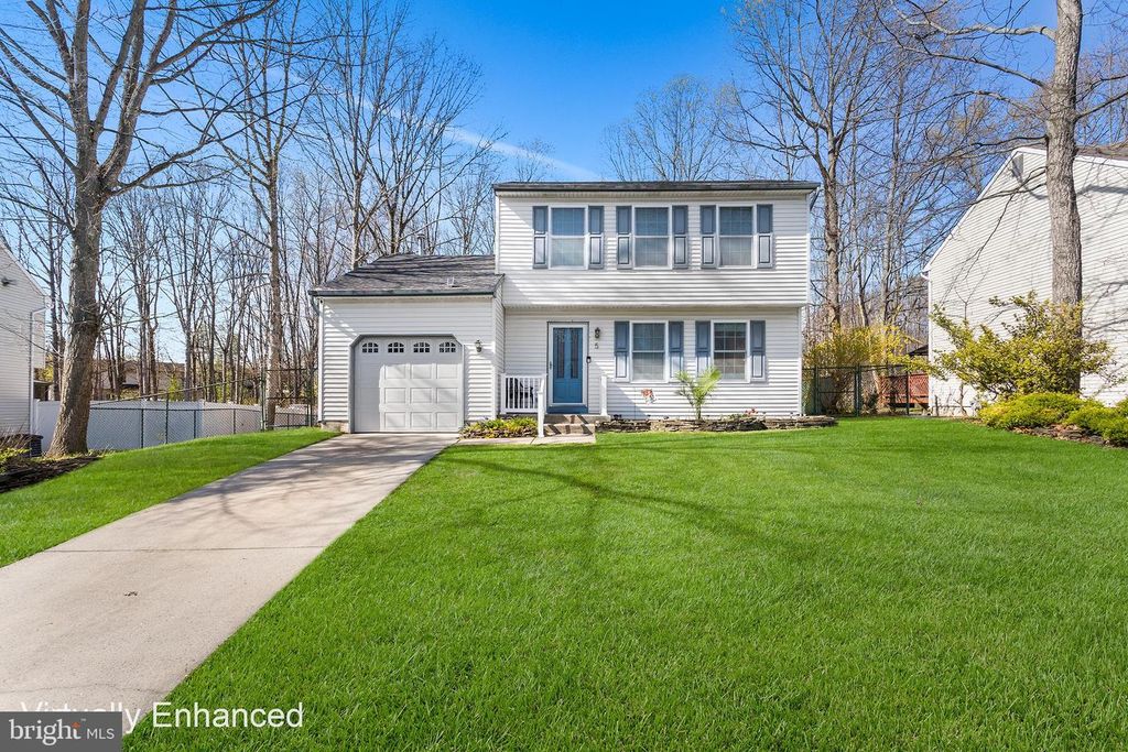 5 ASHLAND AVE, Sicklerville, NJ 08081