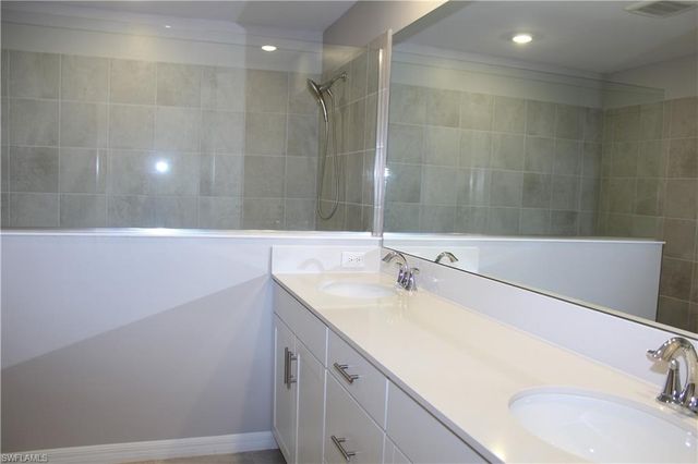 5661 Melbourne CT 8012, Ave Maria, FL 34142