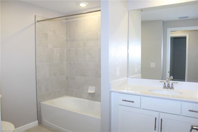 5661 Melbourne CT 8012, Ave Maria, FL 34142