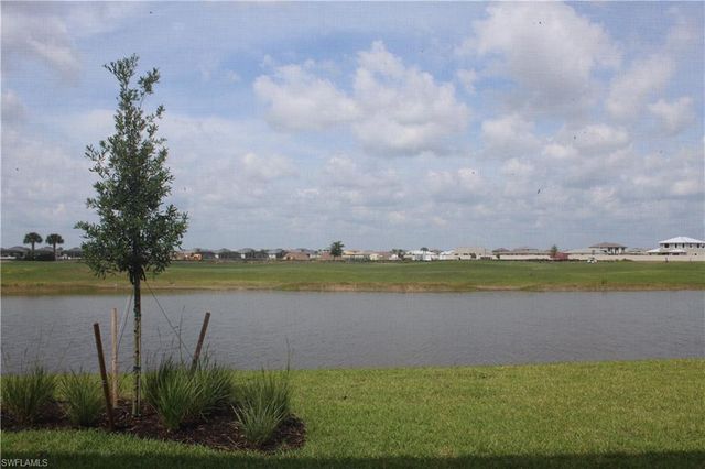 5661 Melbourne CT 8012, Ave Maria, FL 34142