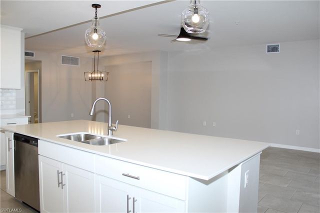 5661 Melbourne CT 8012, Ave Maria, FL 34142