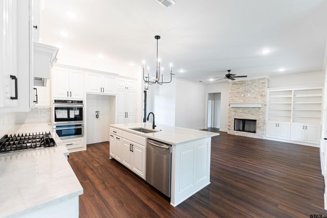 12392 Madison Crossing, Bullard, TX 75757