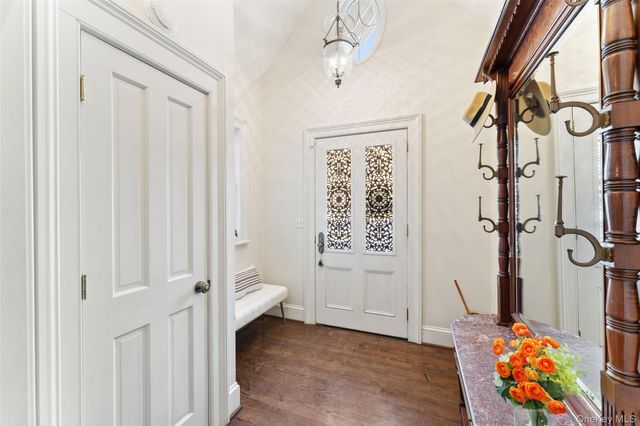 11 Rectory Lane, Scarsdale, NY 10583