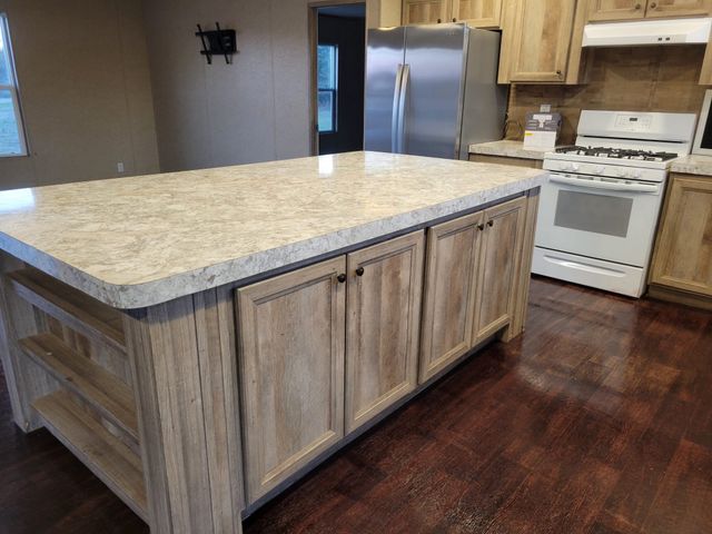 1054 County Road 4455, Trenton, TX 75490