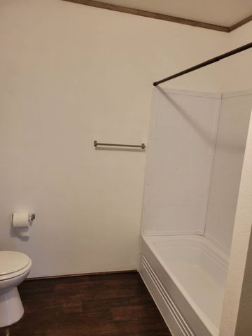 1054 County Road 4455, Trenton, TX 75490