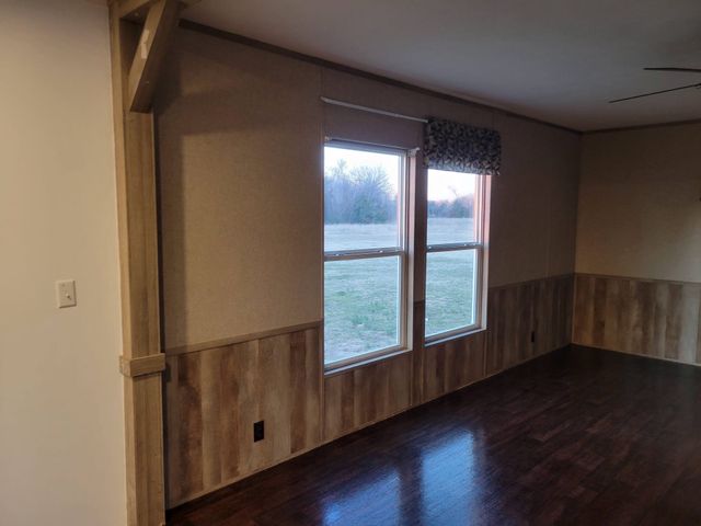 1054 County Road 4455, Trenton, TX 75490