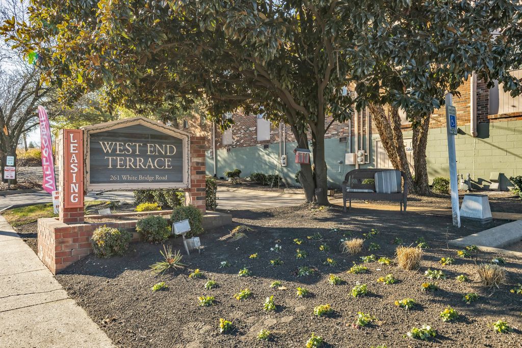 261 White Bridge Pike Apt 170, Nashville, TN 37209