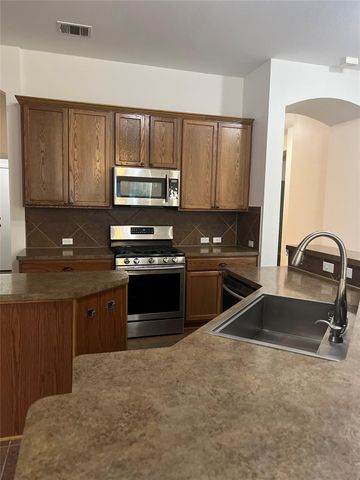 600 Spanish Oak TER, Round Rock, TX 78681
