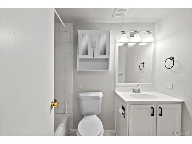 1350 Josephine St 203, Denver, CO 80206