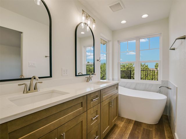 13 Rock Hollow CIR, Wimberley, TX 78676