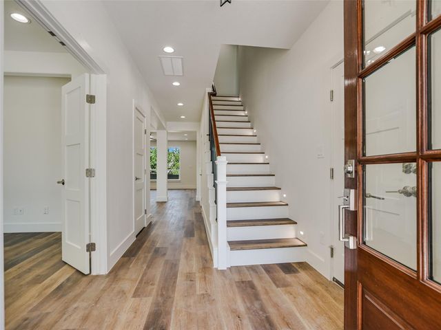 13 Rock Hollow CIR, Wimberley, TX 78676